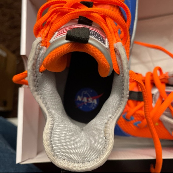Nike Boys' Big Kids' PG 3 x NASA Basketball Shoes, Orange CI8973-800Size 5Y !! - Picture 4 of 7